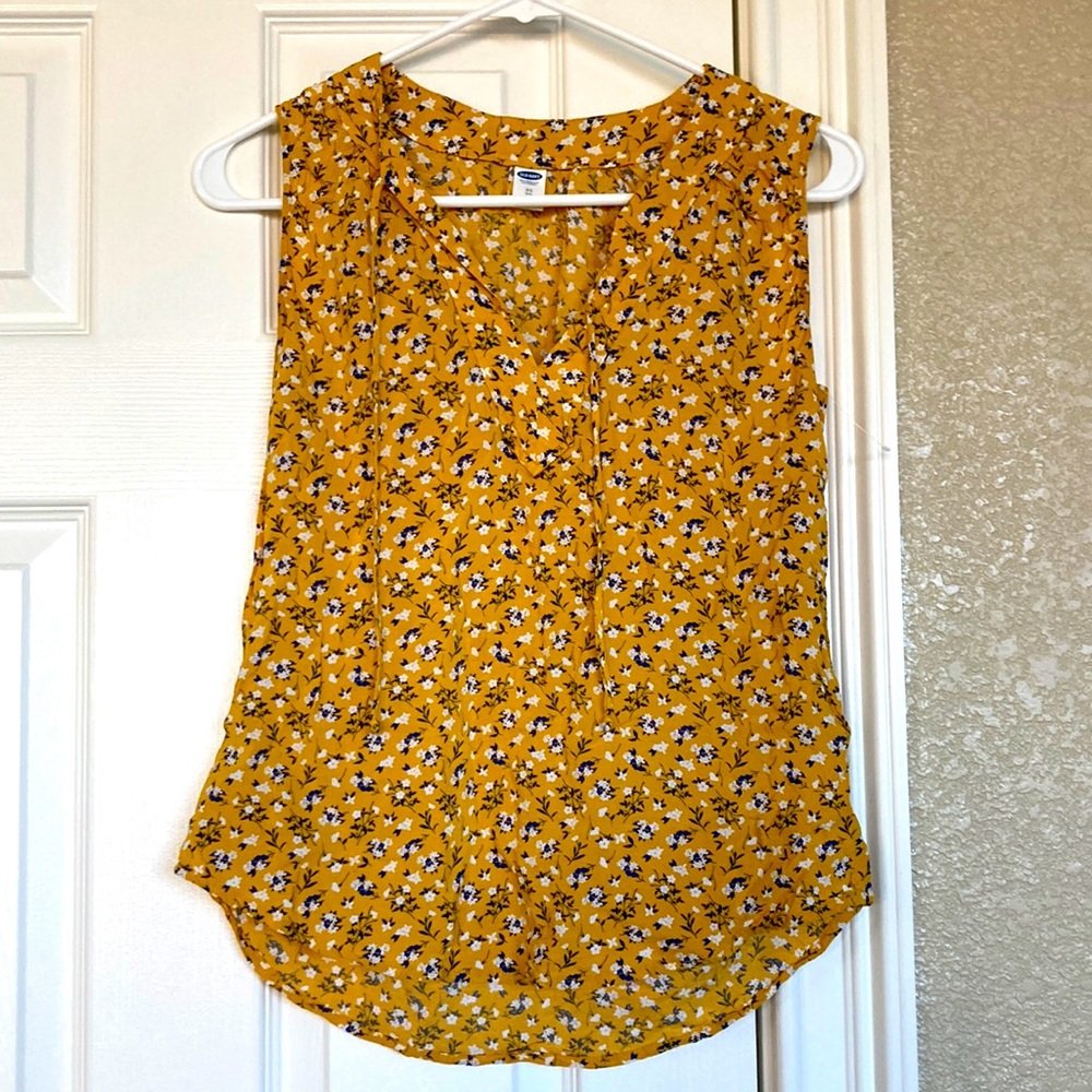Old Navy V Neck Yellow Floral Blouse